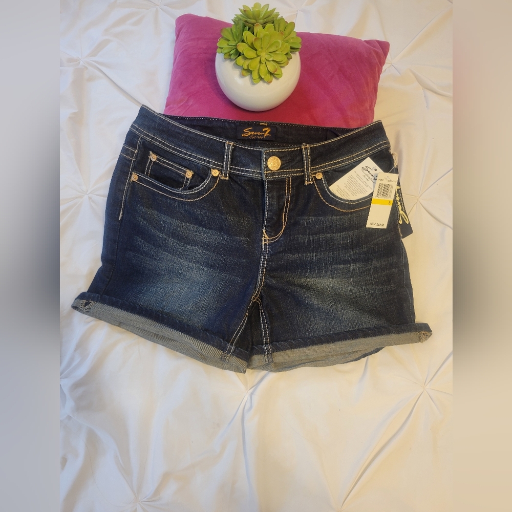 NWT Seven7 denim shorts size 8